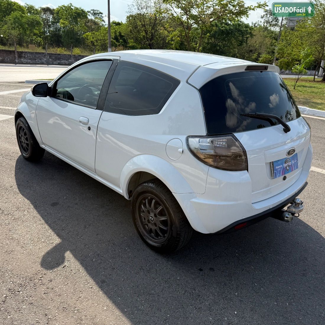 Ford Ka Hatch 1.0 Flex 3P 2012/2013 — foto 6 de 8
