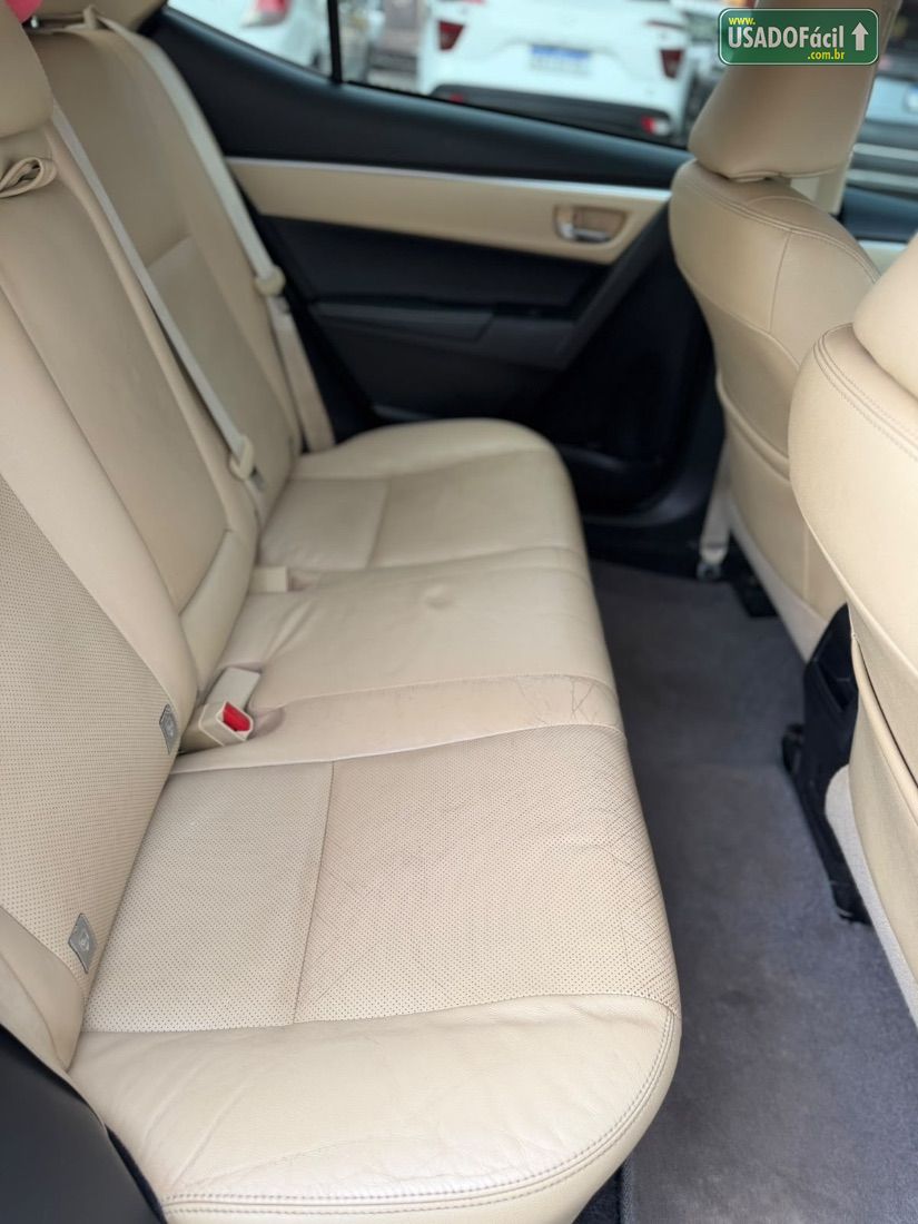 Toyota Corolla Altis 2.0 Automático Flex 2017/2018 — foto 10 de 13
