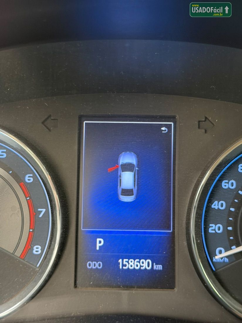 Toyota Corolla Altis 2.0 Automático Flex 2017/2018 — foto 12 de 13