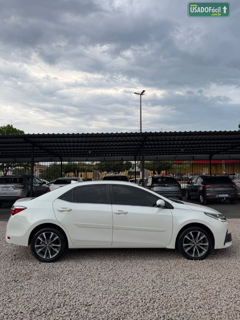 Toyota Corolla Altis 2.0 Automático Flex 2017/2018 — foto 3 de 13