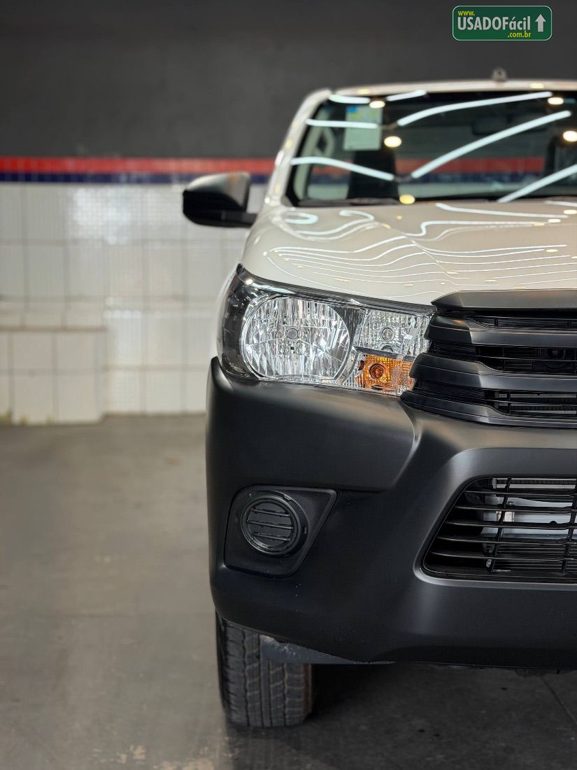 Toyota Hilux CS 4x4 2.8 TDI Mecânico Diesel 2026/2026 — foto 7 de 14