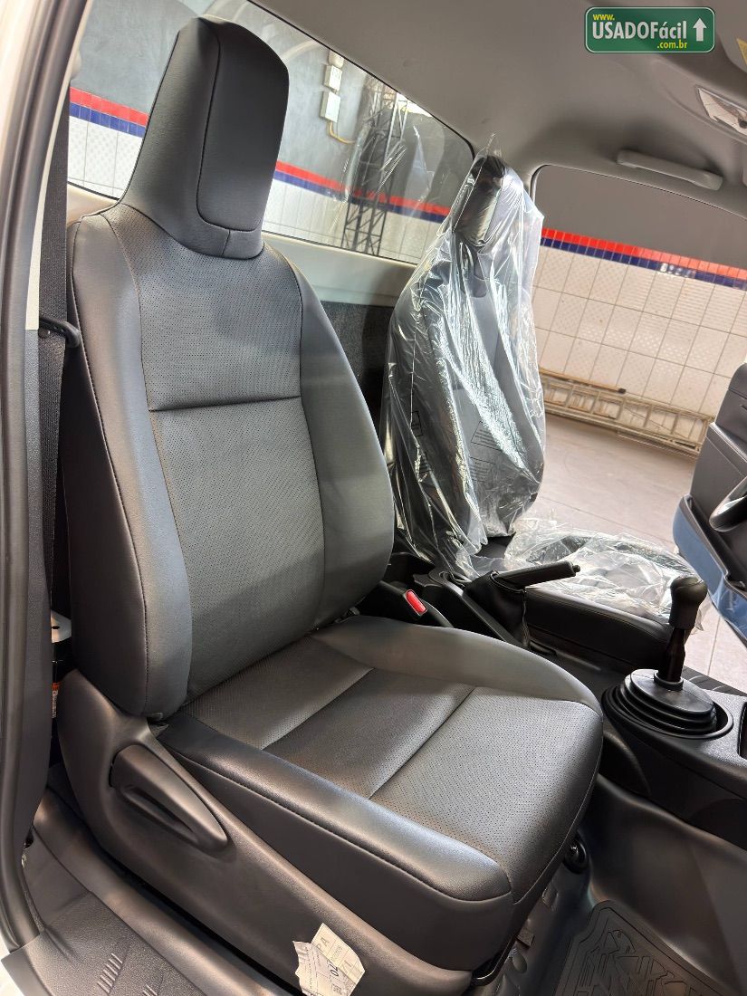 Toyota Hilux CS 4x4 2.8 TDI Mecânico Diesel 2026/2026 — foto 9 de 14