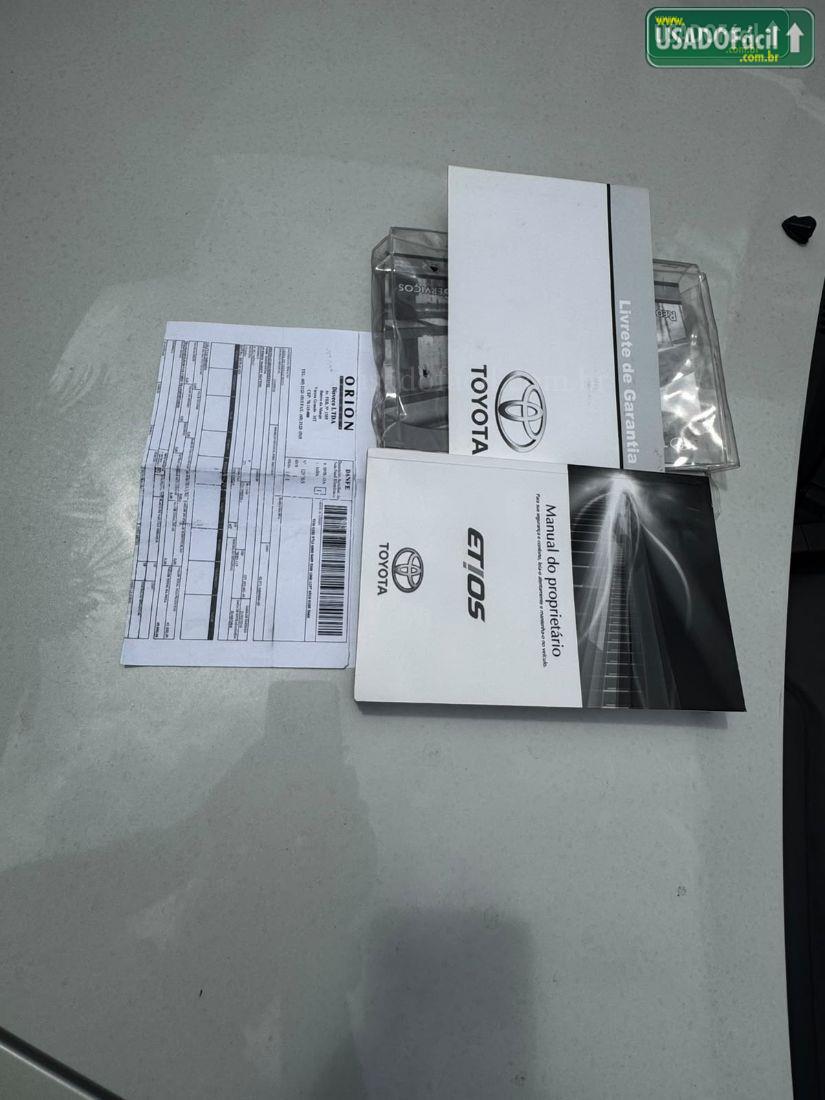TOYOTA Etios Hatch XS 1.5 Mecânico Flex 2016/2016 — foto 7 de 8