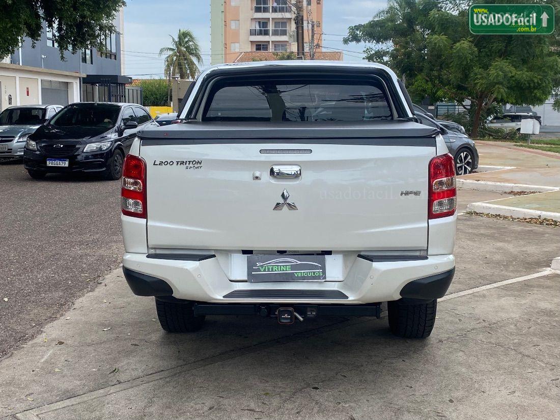 MITSUBISHI L200 Triton Sport HPE CD 2.4 4x4 Automático Diesel 2017/2018 — foto 4 de 14