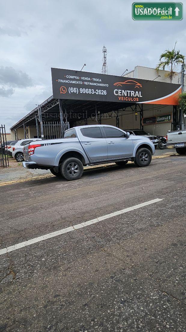 MITSUBISHI L200 Triton Sport GLS CD 2.4 Mecânico Diesel 2017/2018 — foto 4 de 10