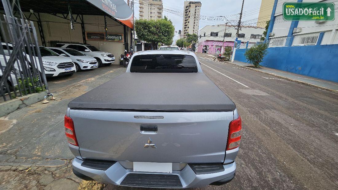 MITSUBISHI L200 Triton Sport GLS CD 2.4 Mecânico Diesel 2017/2018 — foto 9 de 10