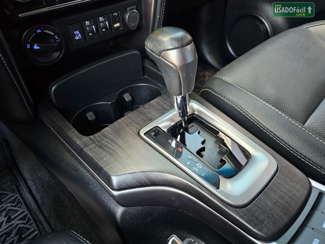 Toyota Hilux SW4 SRX 2.8 4x4 TDI Automático Diesel 2021/2022 — foto 12 de 15
