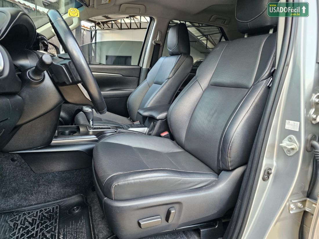 Toyota Hilux SW4 SRX 2.8 4x4 TDI Automático Diesel 2021/2022 — foto 13 de 15