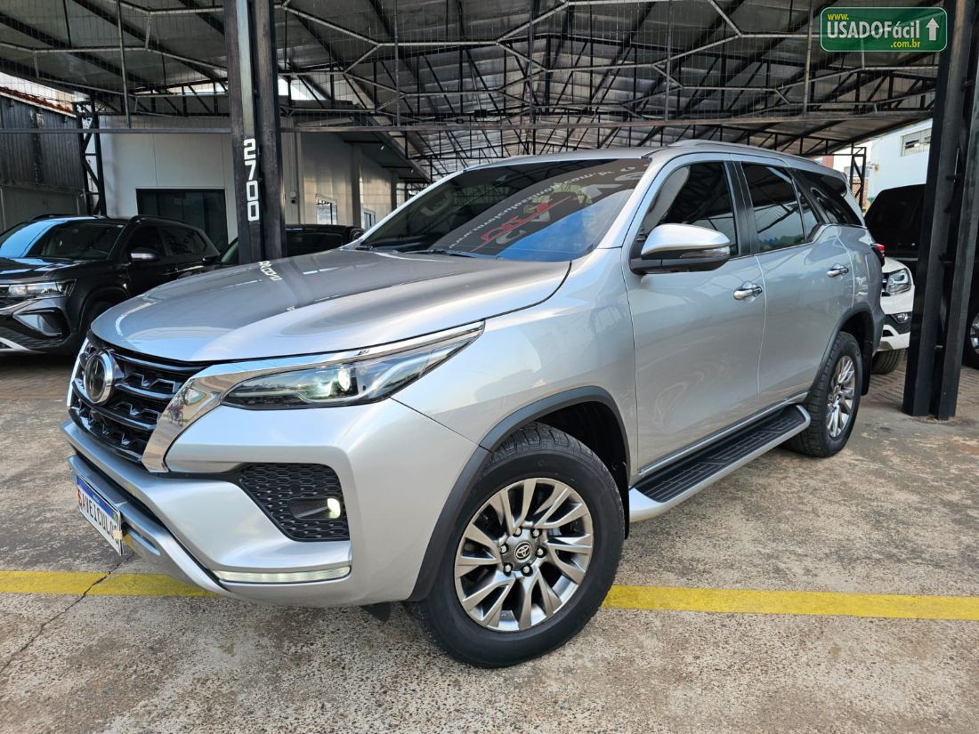 Toyota Hilux SW4 SRX 2.8 4x4 TDI Automático Diesel 2021/2022 — foto 2 de 15