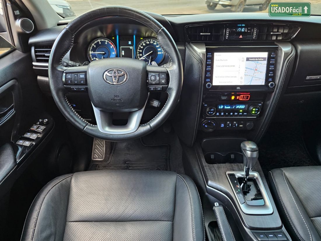 Toyota Hilux SW4 SRX 2.8 4x4 TDI Automático Diesel 2021/2022 — foto 6 de 15