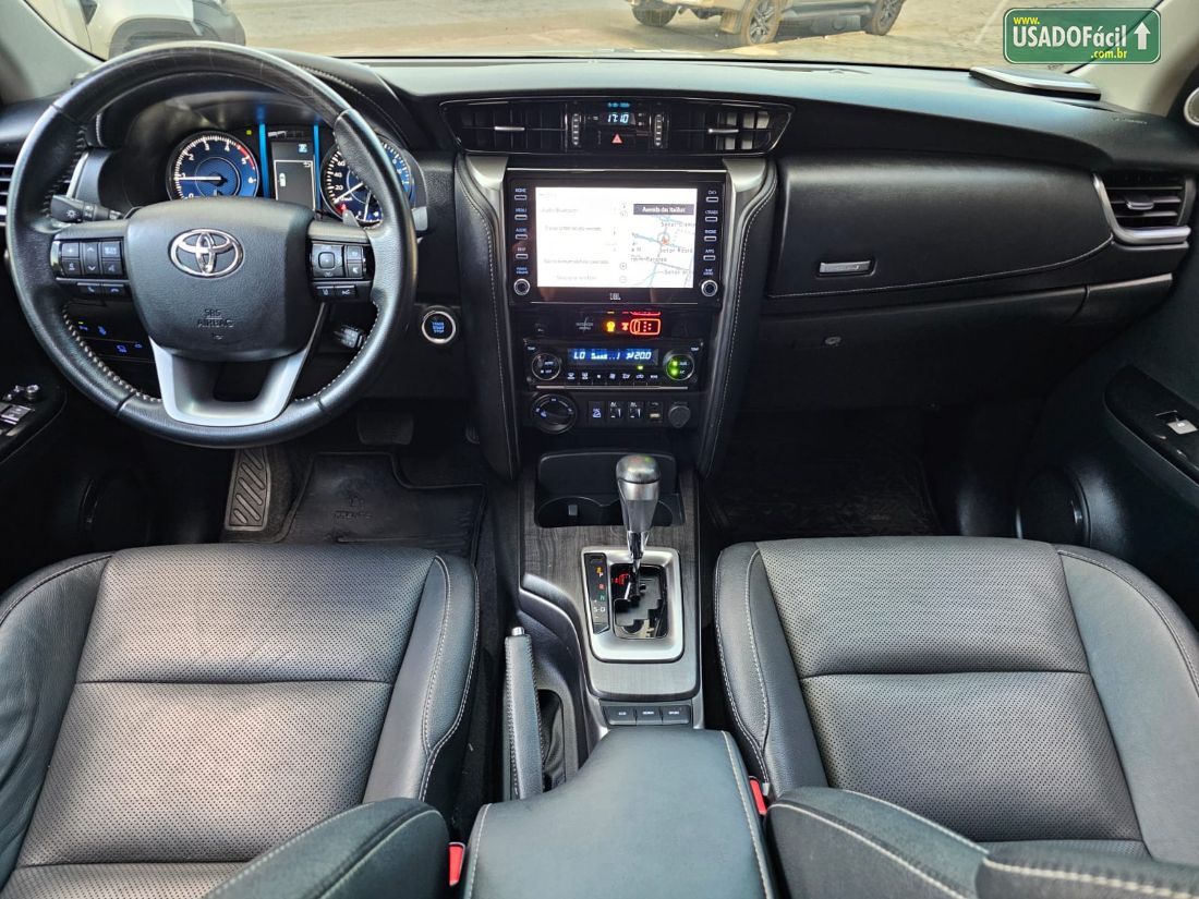 Toyota Hilux SW4 SRX 2.8 4x4 TDI Automático Diesel 2021/2022 — foto 7 de 15