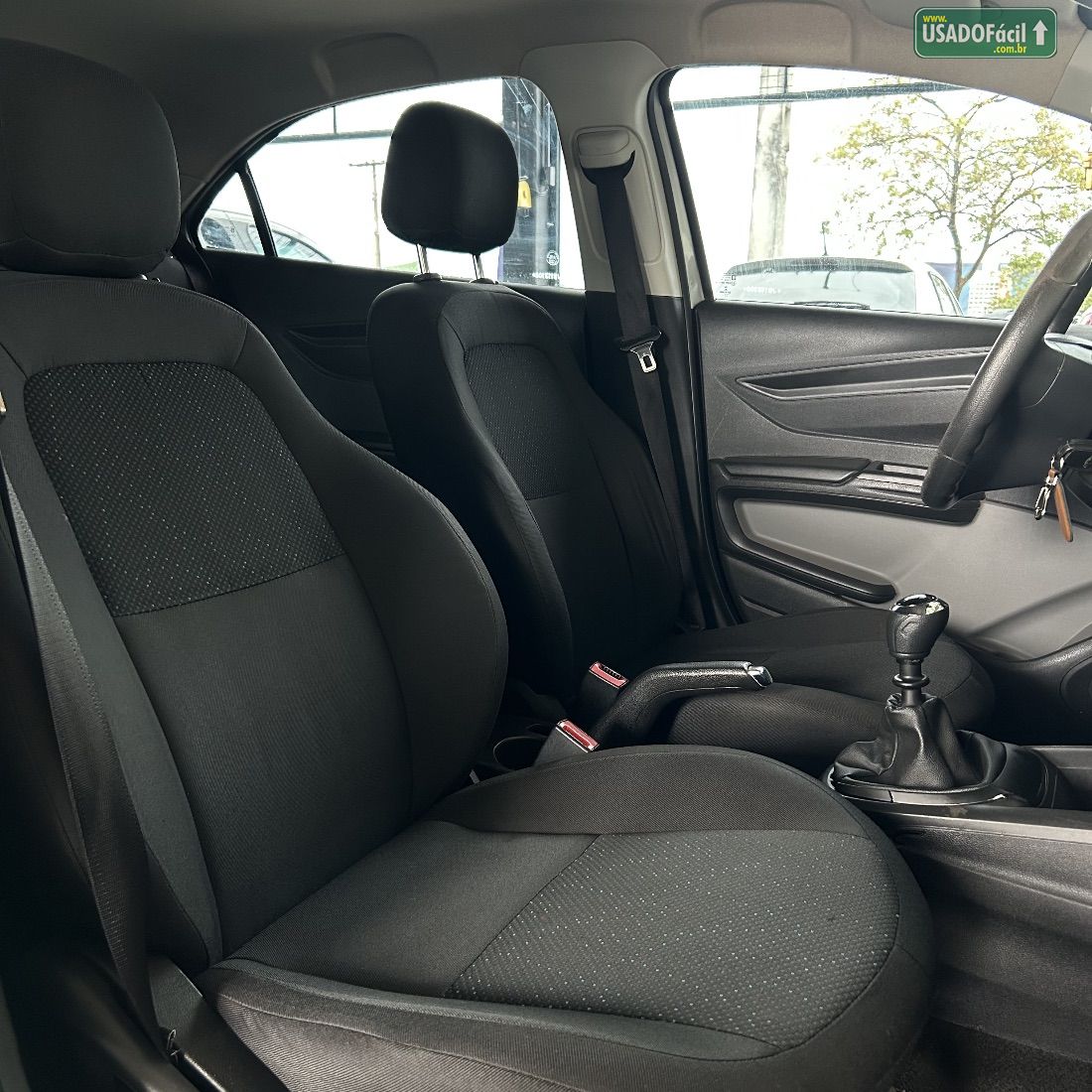 CHEVROLET/GM Onix Joy Hatch 1.0 Mecânico Flex 2017/2018 — foto 8 de 10