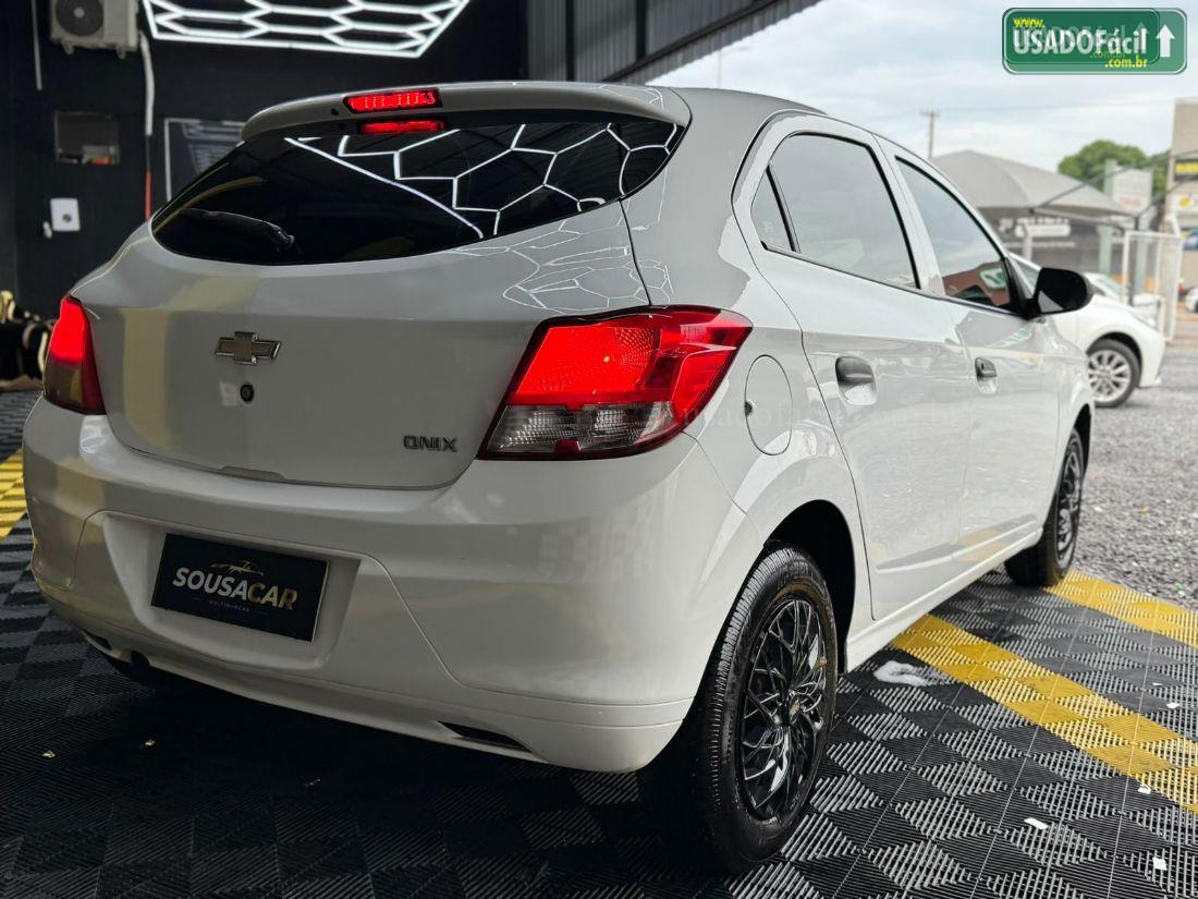 CHEVROLET/GM Onix Hatch LS 1.0 Mecânico Flex 2014/2015 — foto 6 de 9