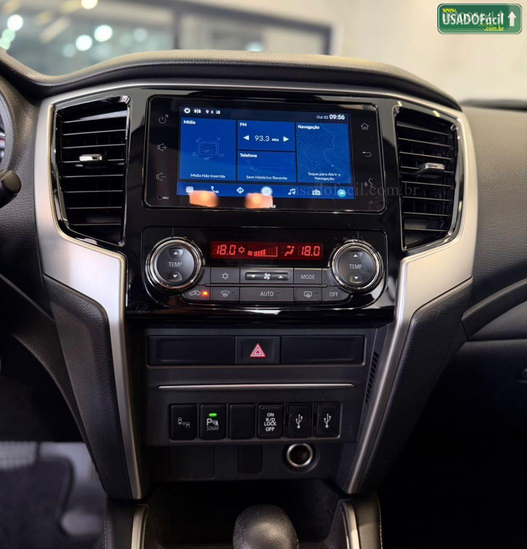 MITSUBISHI L200 Triton Sport HPE-S CD 2.4 Automático Diesel 2022/2023 — foto 12 de 17