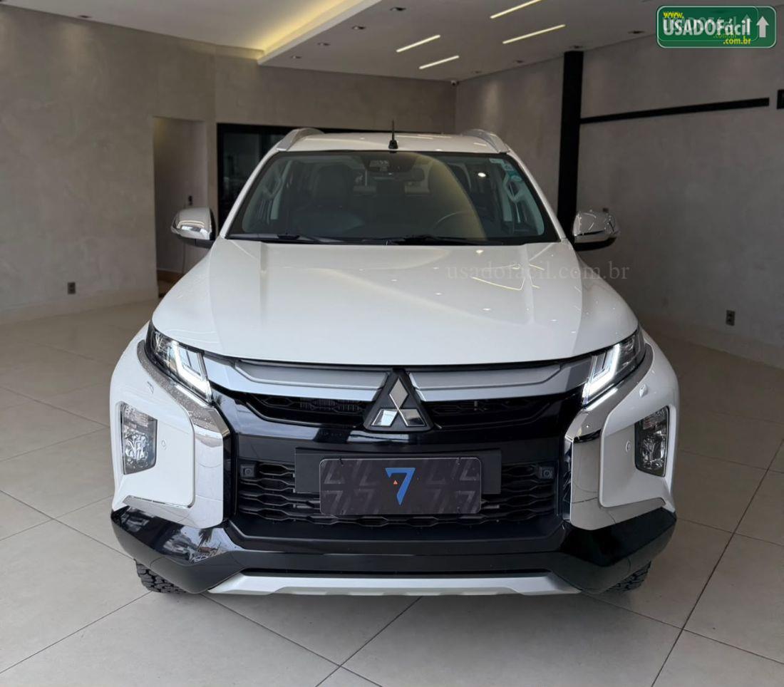 MITSUBISHI L200 Triton Sport HPE-S CD 2.4 Automático Diesel 2022/2023 — foto 2 de 17