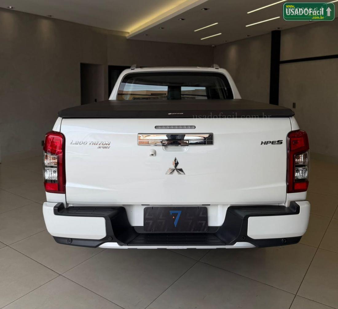 MITSUBISHI L200 Triton Sport HPE-S CD 2.4 Automático Diesel 2022/2023 — foto 5 de 17