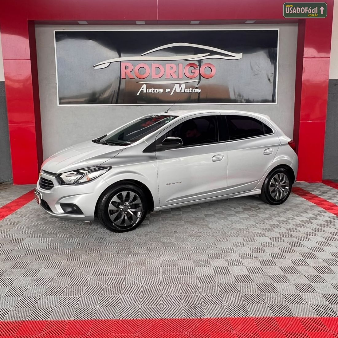 CHEVROLET/GM Onix Hatch Advantage 1.4 Automático Flex 2019/2019 — foto 3 de 12