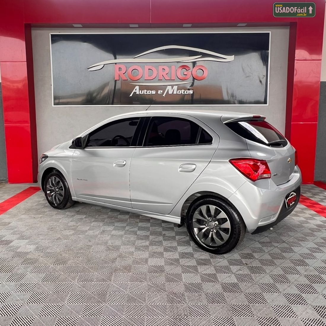CHEVROLET/GM Onix Hatch Advantage 1.4 Automático Flex 2019/2019 — foto 6 de 12
