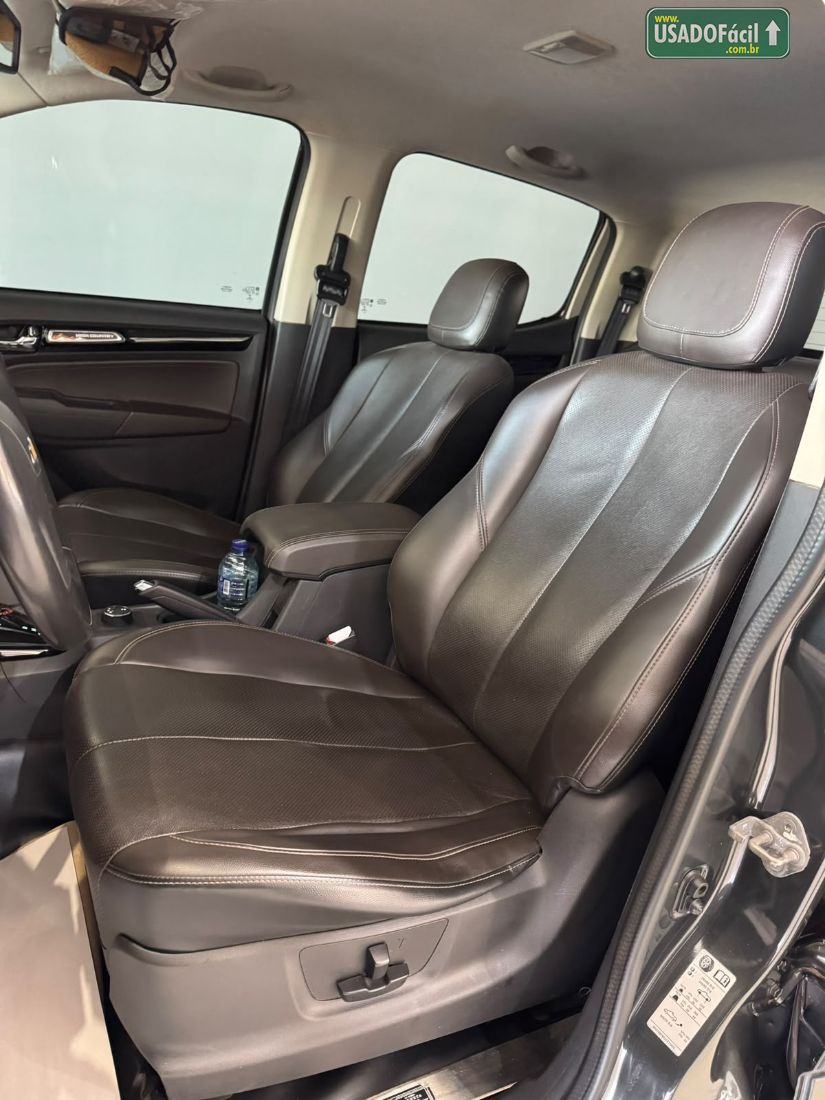 CHEVROLET/GM S10 High Country CD 2.8 4x4 Automático Diesel 2017/2018 — foto 8 de 15