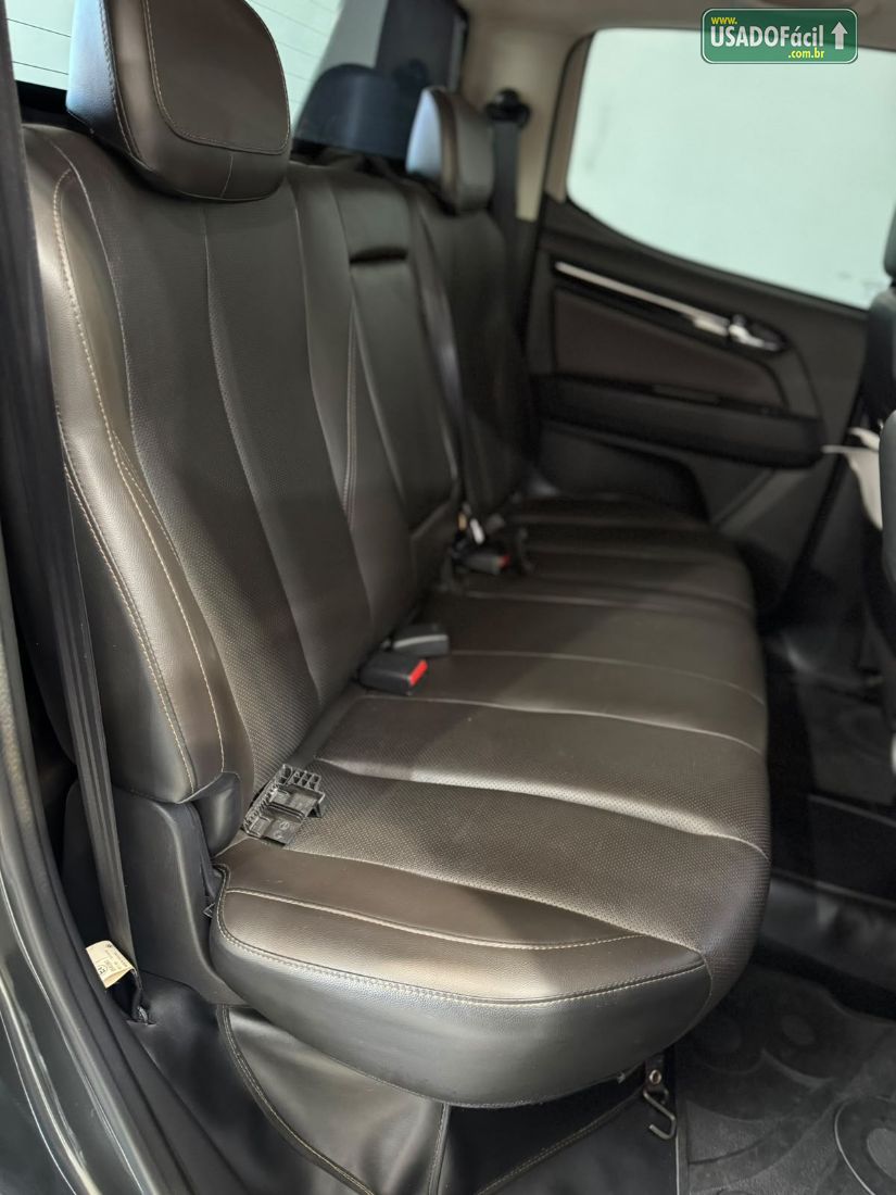 CHEVROLET/GM S10 High Country CD 2.8 4x4 Automático Diesel 2017/2018 — foto 9 de 15