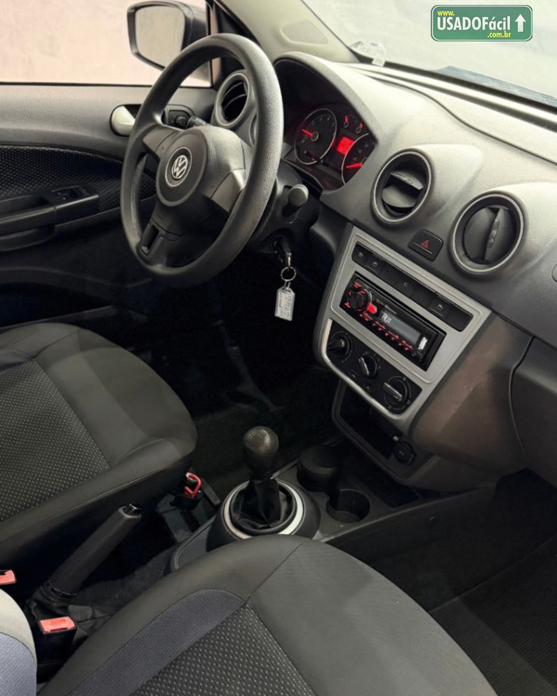 Volkswagen Voyage City 1.0 Mi Total Flex 2016/2016 — foto 13 de 13