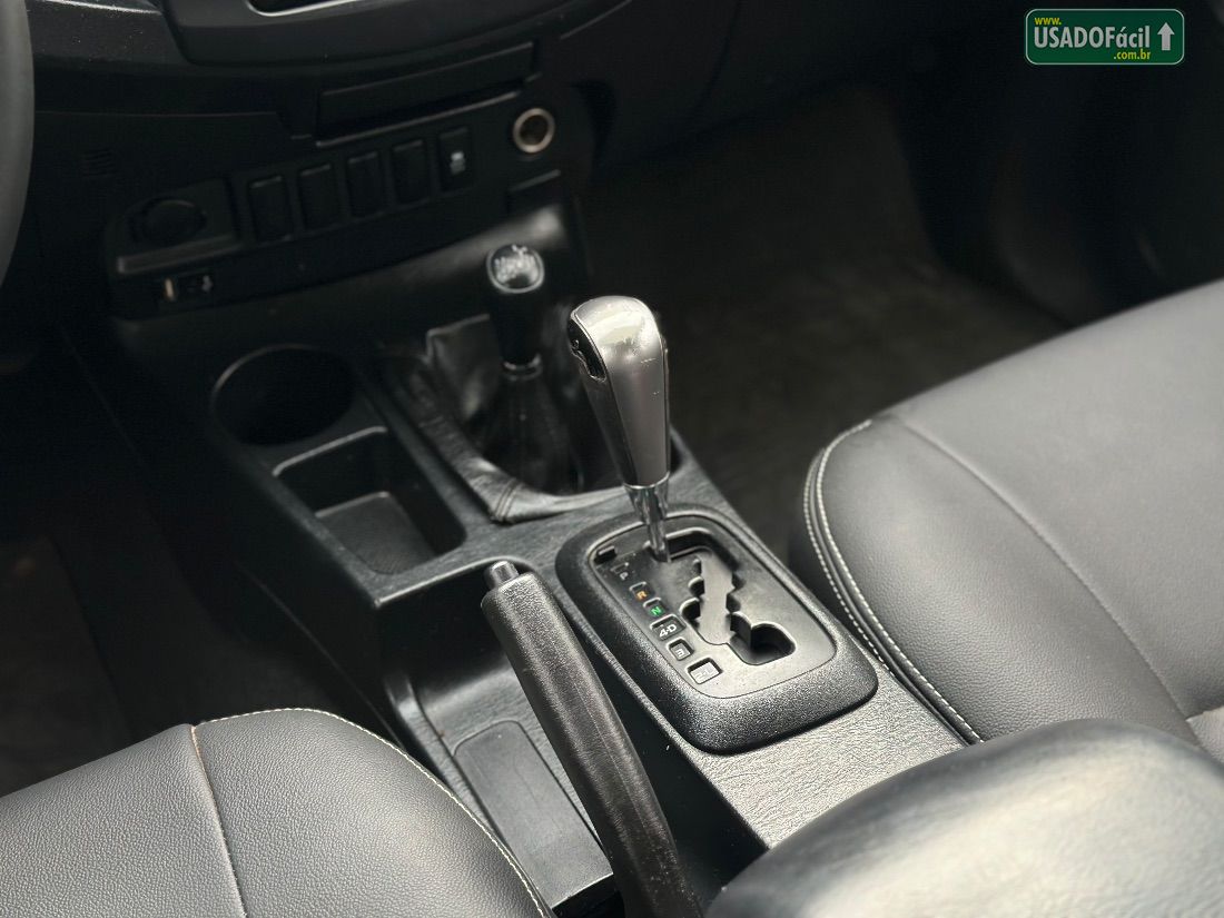 Toyota Hilux SRV CD D4-D 3.0 4x4 TDI Automático Diesel 2014/2015 — foto 11 de 15