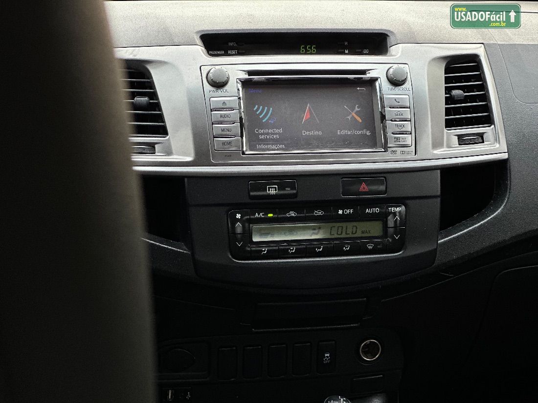 Toyota Hilux SRV CD D4-D 3.0 4x4 TDI Automático Diesel 2014/2015 — foto 13 de 15