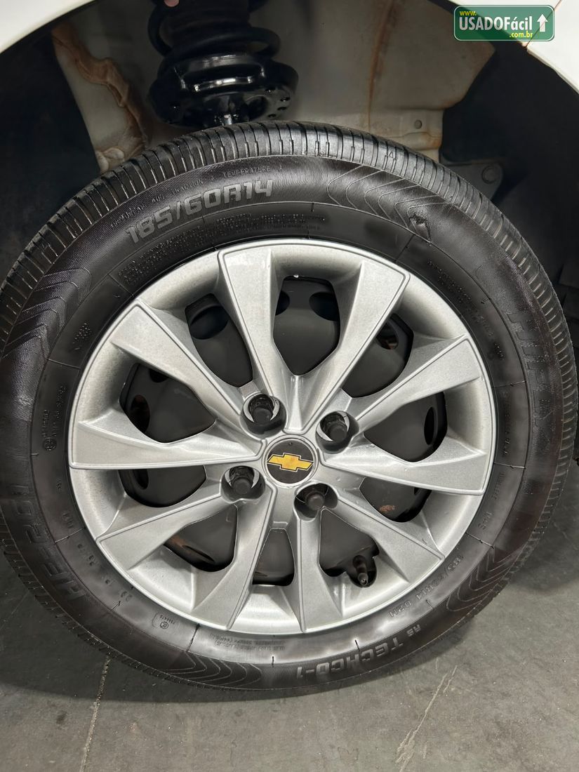 CHEVROLET/GM Prisma Sedan LT 1.0 FlexPower 2013/2014 — foto 7 de 7