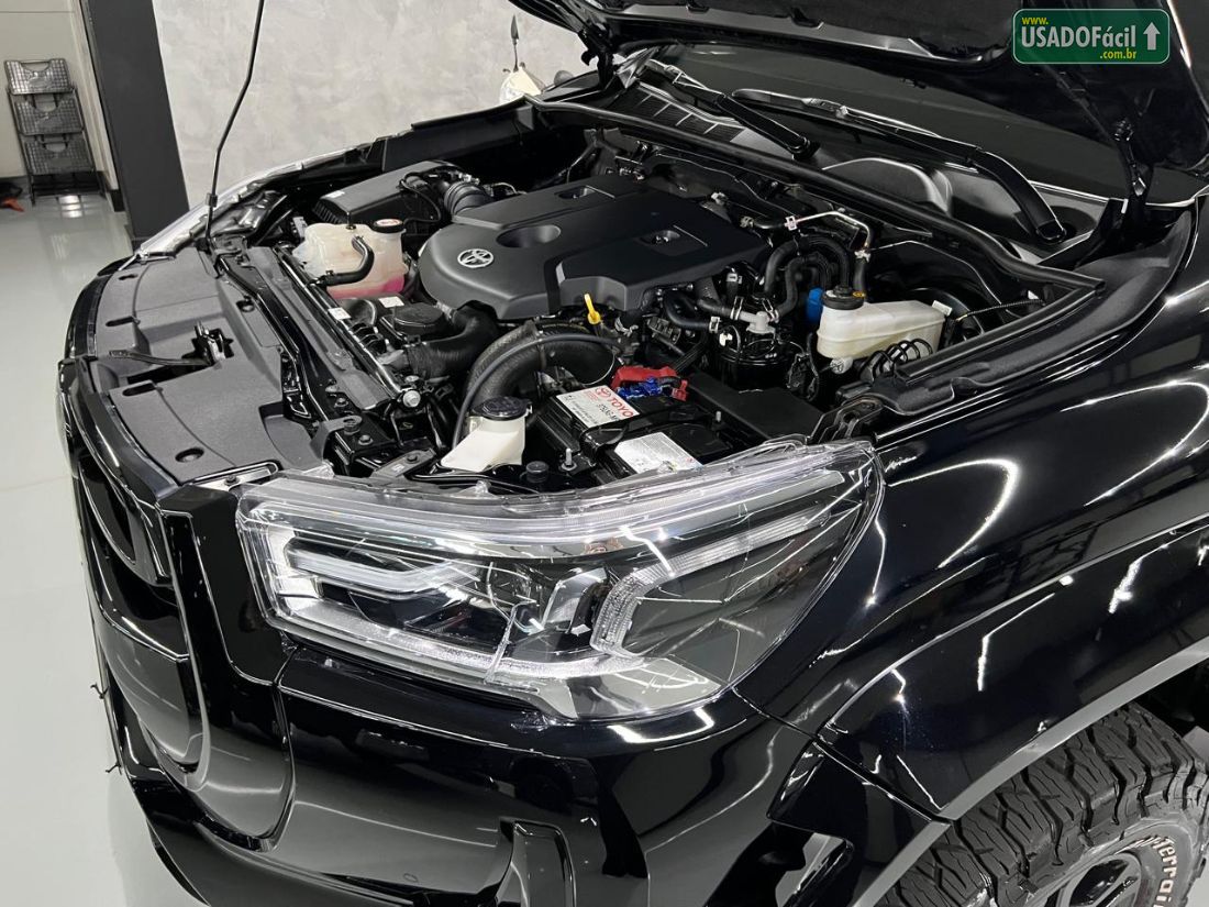 Toyota Hilux SRX Plus CD 2.8 4x4 TDI Automático Diesel 2025/2025 — foto 13 de 15