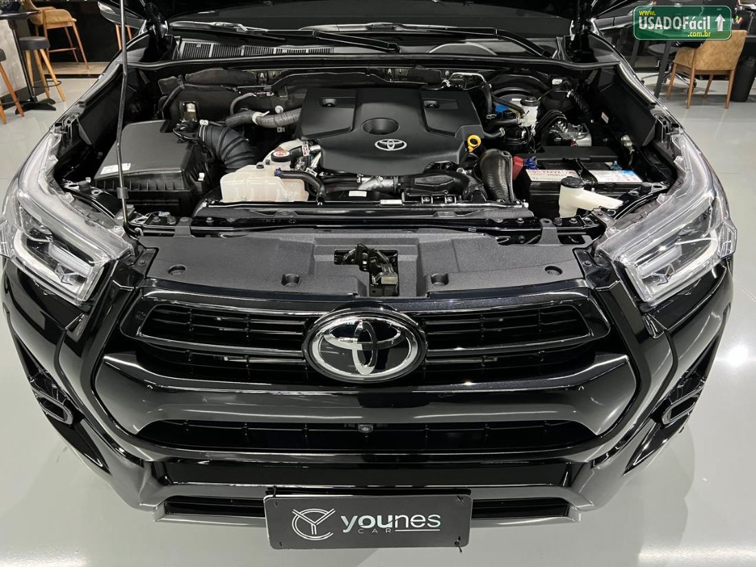 Toyota Hilux SRX Plus CD 2.8 4x4 TDI Automático Diesel 2025/2025 — foto 14 de 15