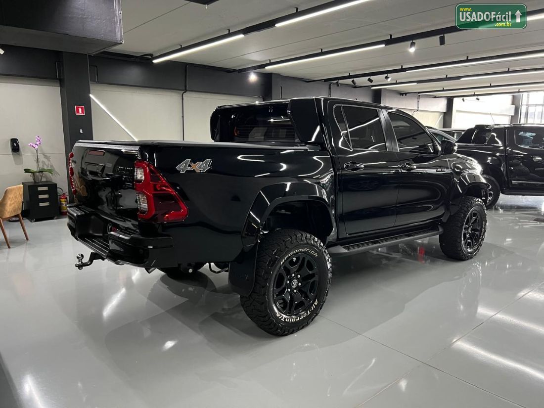 Toyota Hilux SRX Plus CD 2.8 4x4 TDI Automático Diesel 2025/2025 — foto 4 de 15