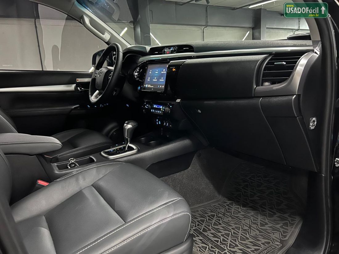 Toyota Hilux SRX Plus CD 2.8 4x4 TDI Automático Diesel 2025/2025 — foto 8 de 15