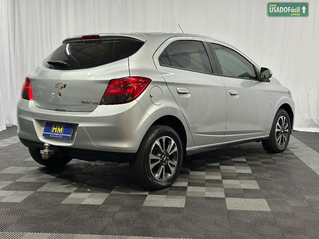CHEVROLET/GM Onix Hatch LTZ 1.4 Mecânico Flex 2015/2016 — foto 4 de 19