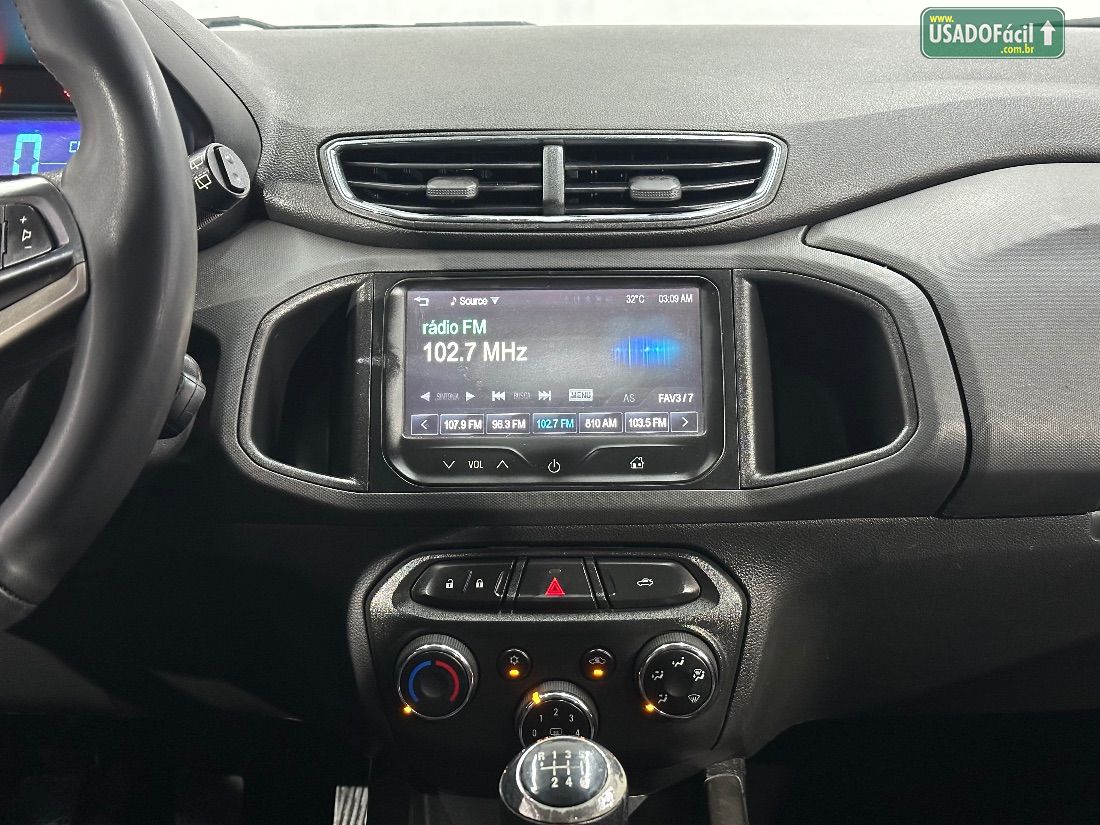 CHEVROLET/GM Onix Hatch LTZ 1.4 Mecânico Flex 2015/2016 — foto 13 de 19