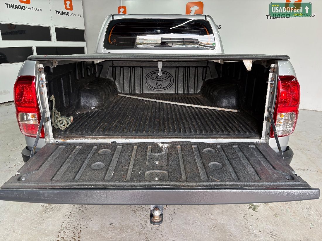 Toyota Hilux SRV CD 2.7 4X2 Automático Flex 2017/2017 — foto 10 de 20