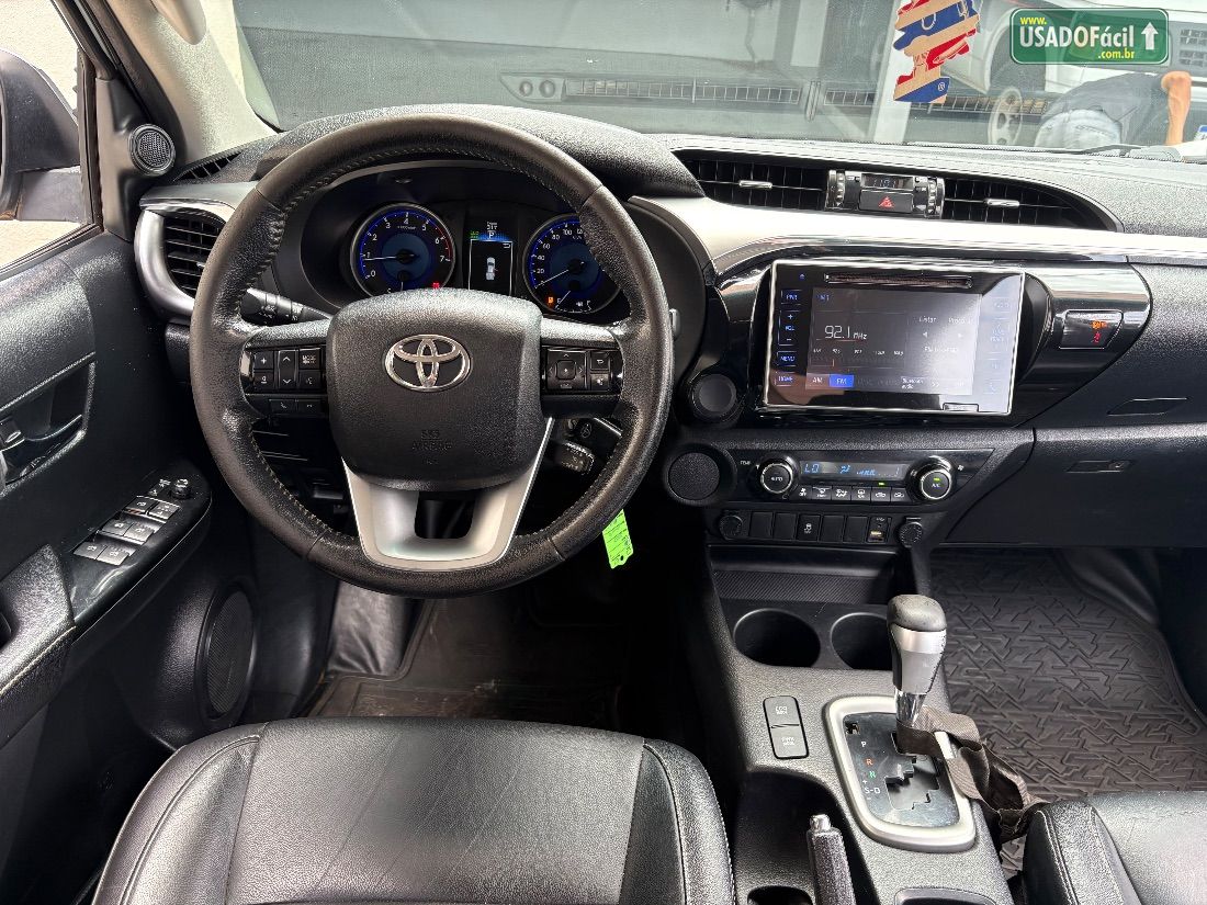 Toyota Hilux SRV CD 2.7 4X2 Automático Flex 2017/2017 — foto 12 de 20