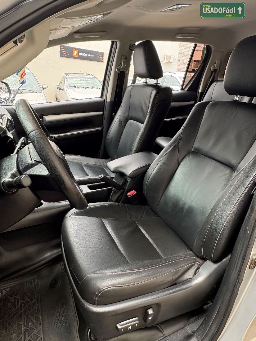 Toyota Hilux SRV CD 2.7 4X2 Automático Flex 2017/2017 — foto 16 de 20