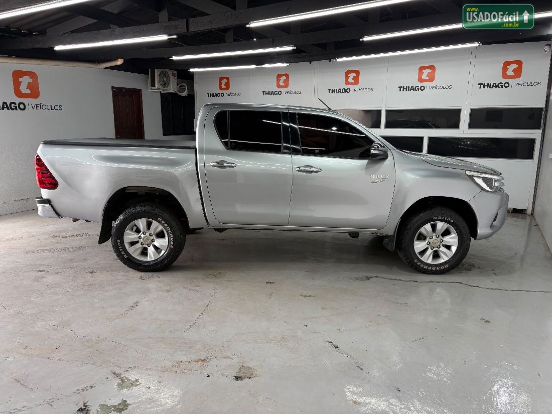Toyota Hilux SRV CD 2.7 4X2 Automático Flex 2017/2017 — foto 3 de 20