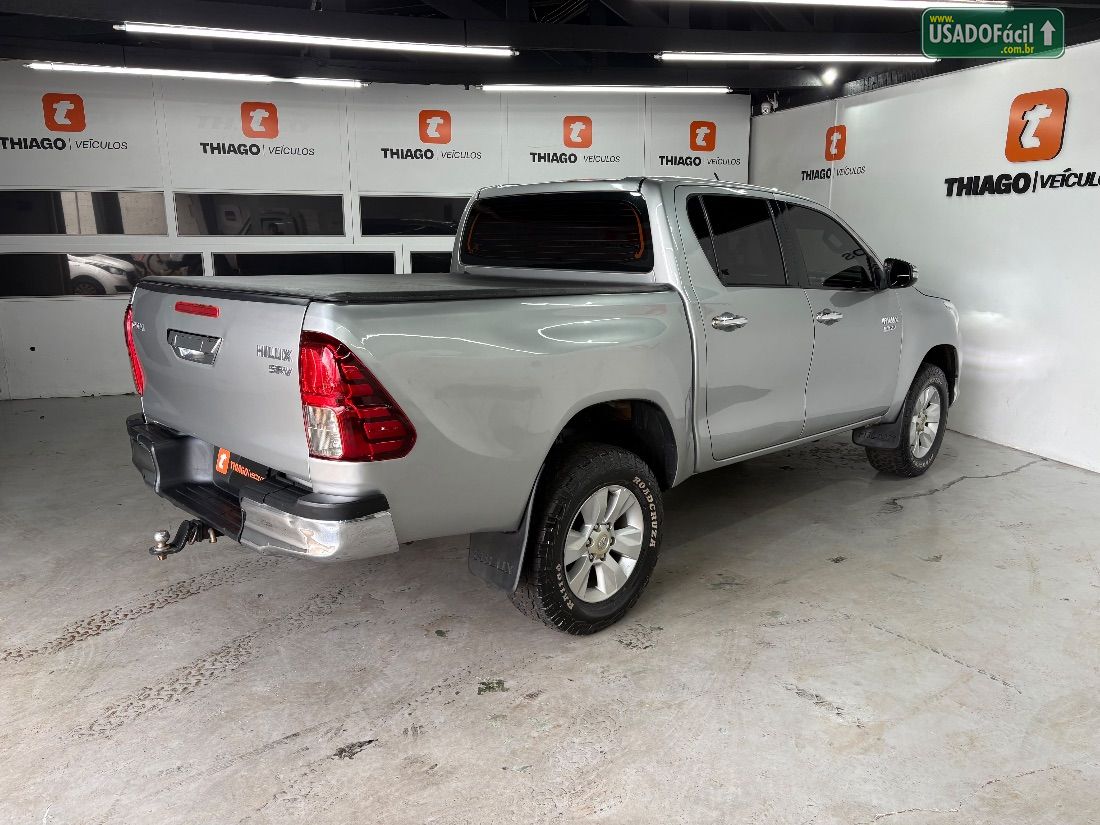 Toyota Hilux SRV CD 2.7 4X2 Automático Flex 2017/2017 — foto 6 de 20