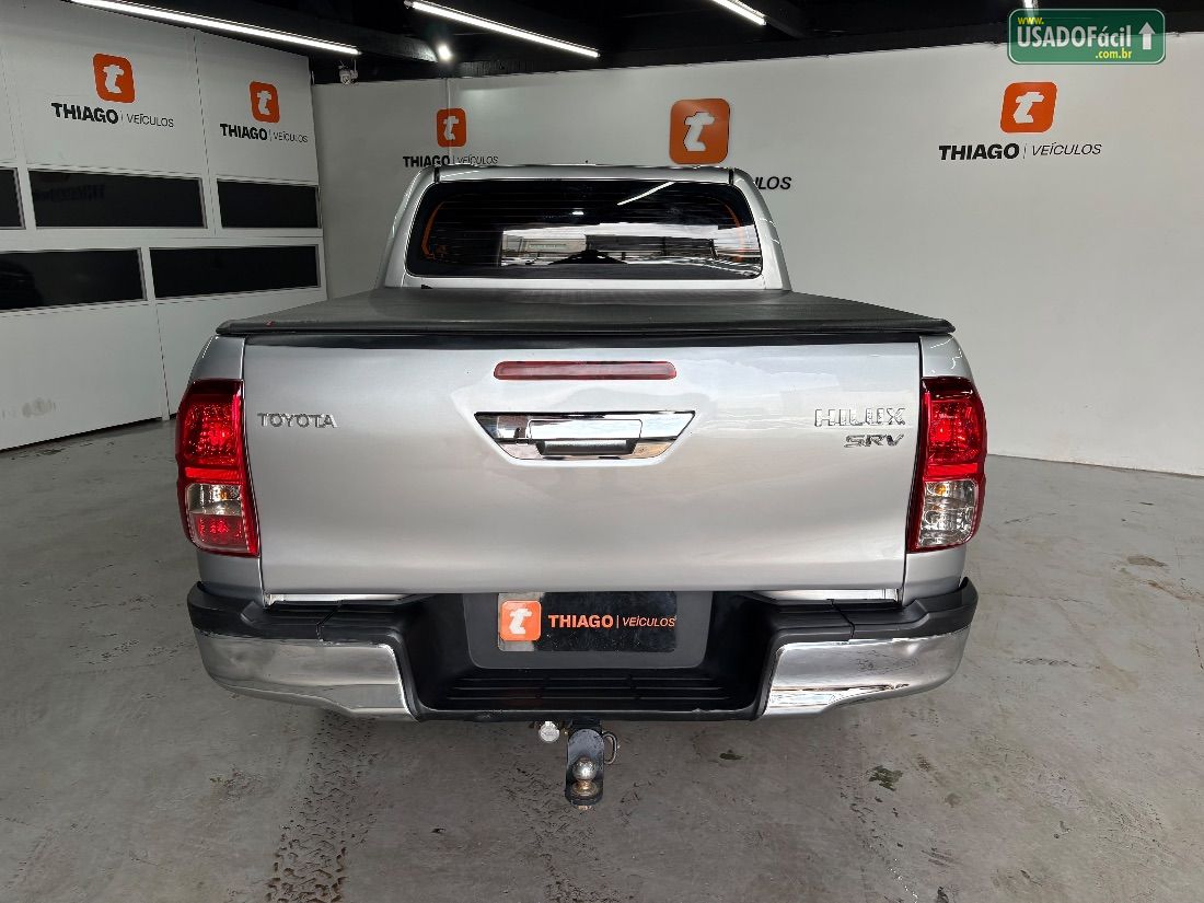 Toyota Hilux SRV CD 2.7 4X2 Automático Flex 2017/2017 — foto 9 de 20