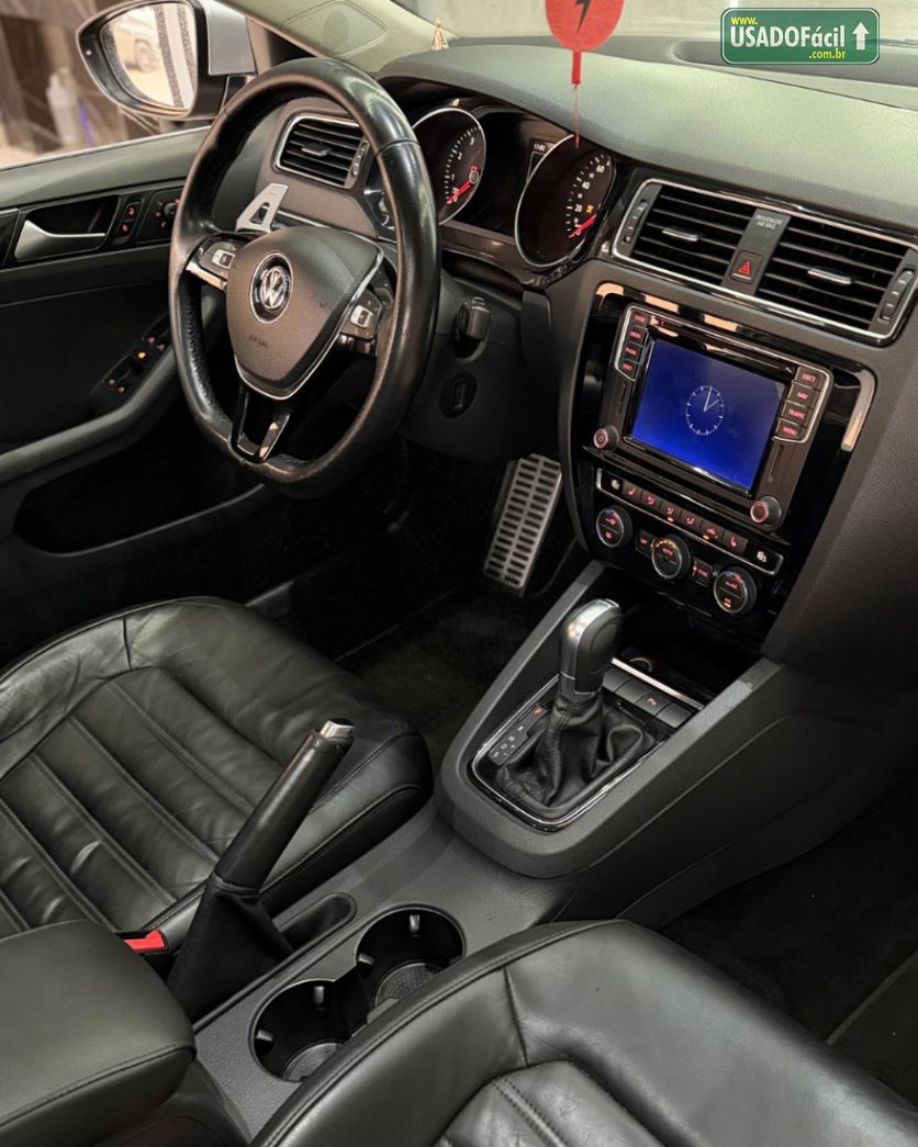 Volkswagen Jetta Highline 2.0 TSI Automático Tiptronic 2015/2016 — foto 18 de 19