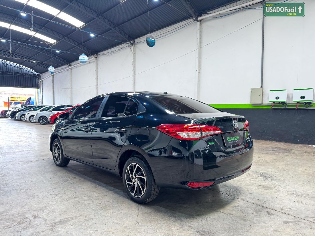 Toyota Yaris Sedan XLS 1.5 Automático Flex 2023/2024 — foto 5 de 8