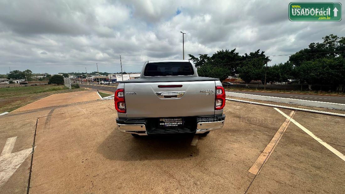 TOYOTA Hilux SRX CD 2.8 4x4 TDI Automático Diesel 2022/2022 — foto 11 de 12