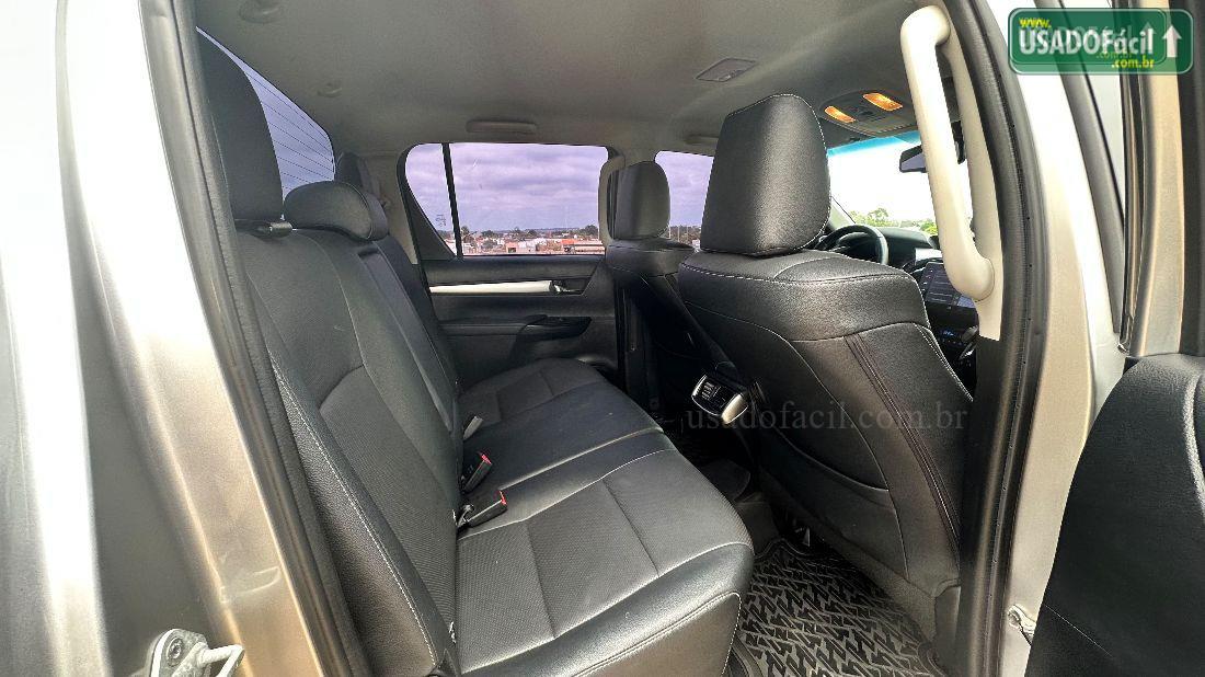 TOYOTA Hilux SRX CD 2.8 4x4 TDI Automático Diesel 2022/2022 — foto 7 de 12