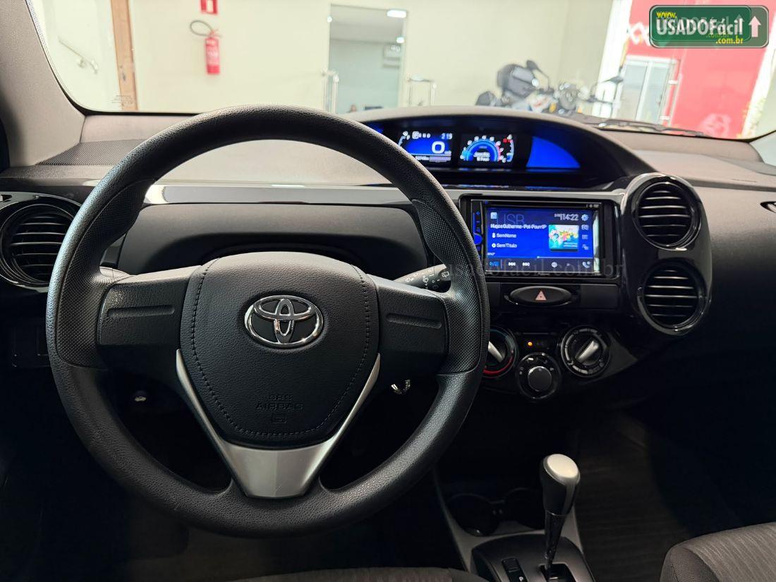 TOYOTA Etios Hatch X 1.3 Automático Flex 2018/2019 — foto 8 de 11
