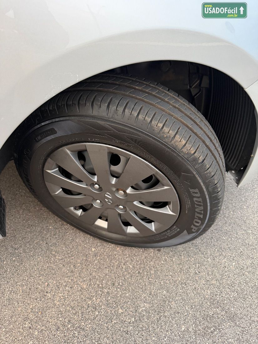 Hyundai HB20S Sedan Comfort Plus 1.0 Mecânico Flex 2014/2015 — foto 11 de 13