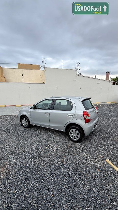 Toyota Etios Hatch XS 1.5 Mecânico Flex 2016/2016 — foto 5 de 15