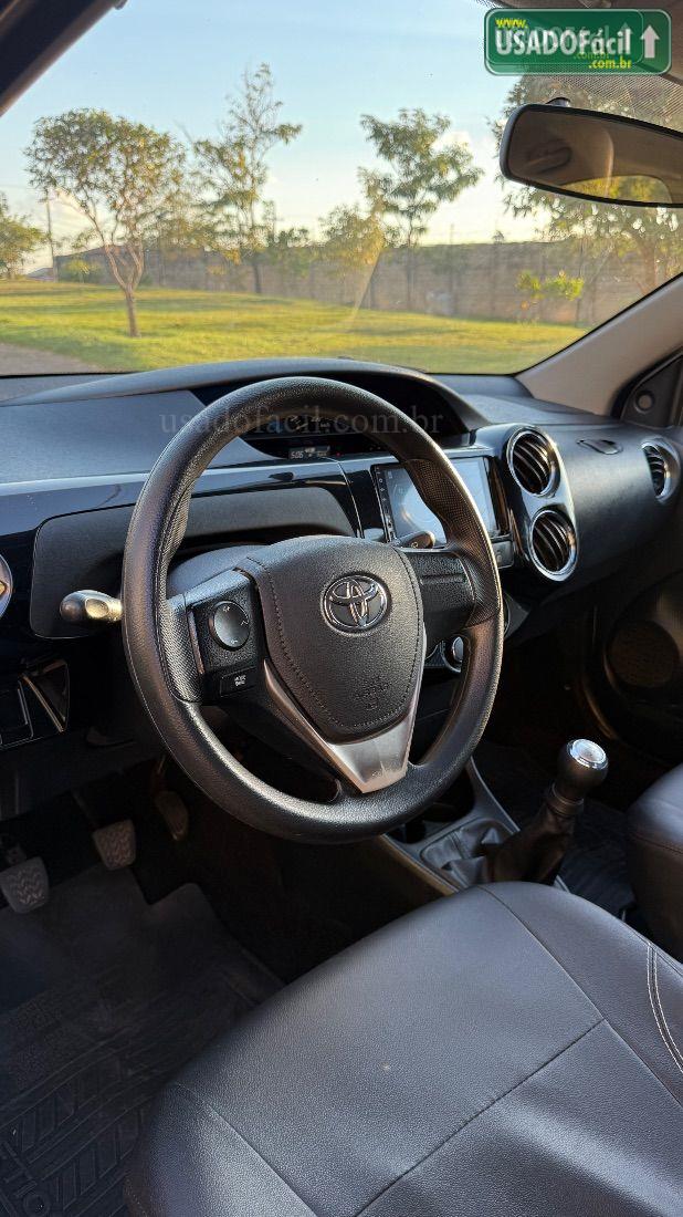 TOYOTA Etios Hatch XS 1.5 Mecânico Flex 2016/2016 — foto 7 de 15