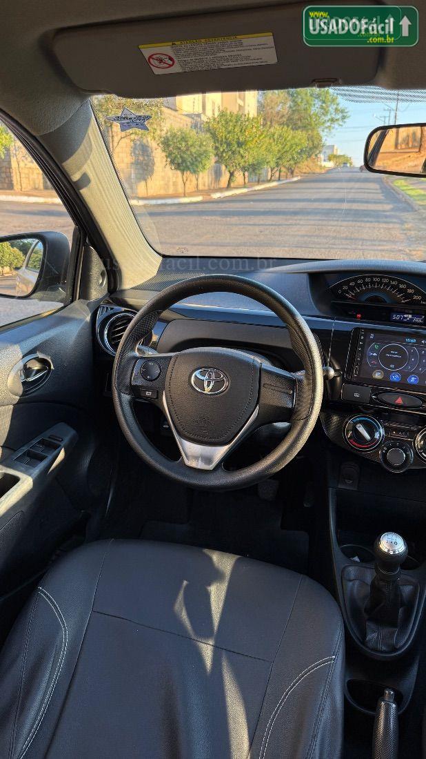 TOYOTA Etios Hatch XS 1.5 Mecânico Flex 2016/2016 — foto 9 de 15