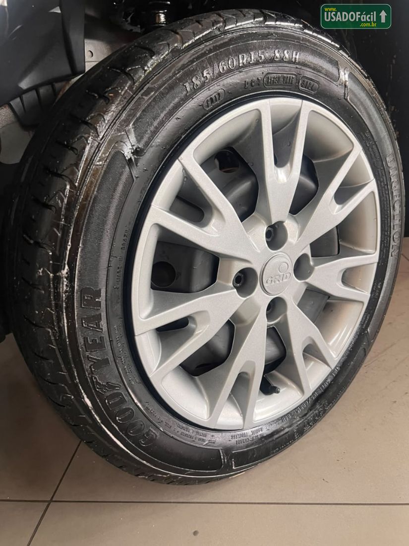 Renault Sandero Expression 1.0 Flex 5P 2018/2019 — foto 11 de 12